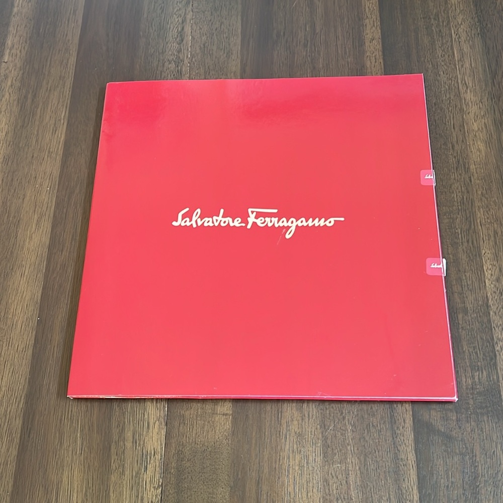 Salvatore Ferragamo 100%Silk Scarf with box - Picture 10 of 13